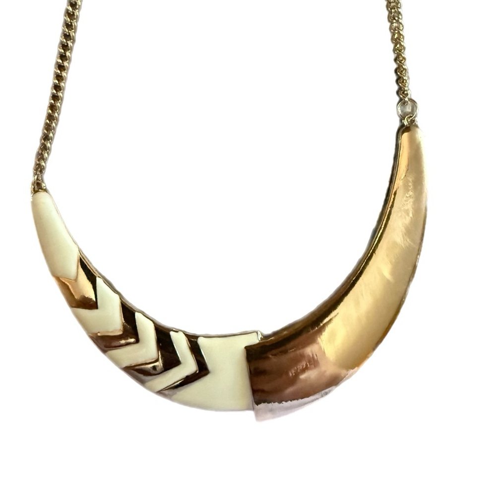 New Womens BOGOT Gold Cream Chevron Statement Necklace & Earring Set USA Design - Picture 3 of 4